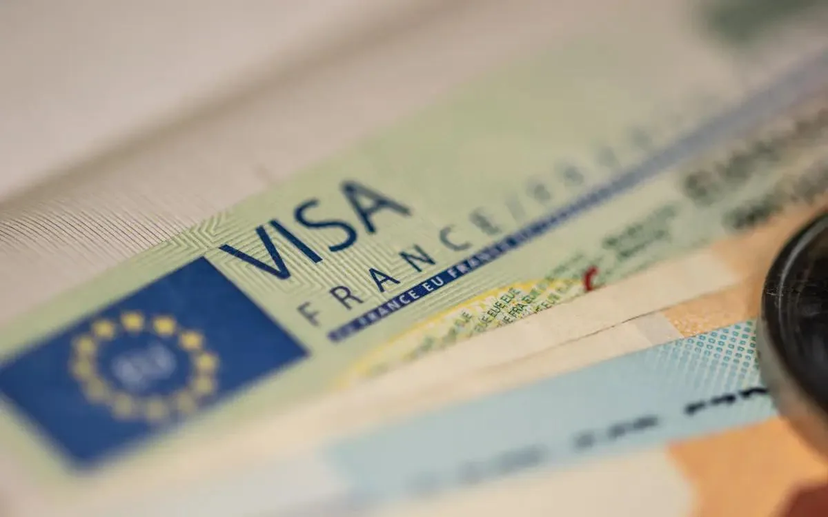 Visas pour la France : derrière la polémique, les chiffres confirment la place du Maroc